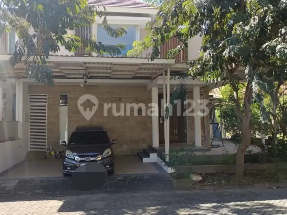 Dijual Via Lelang Rumah Modern Green Lake Surabaya
