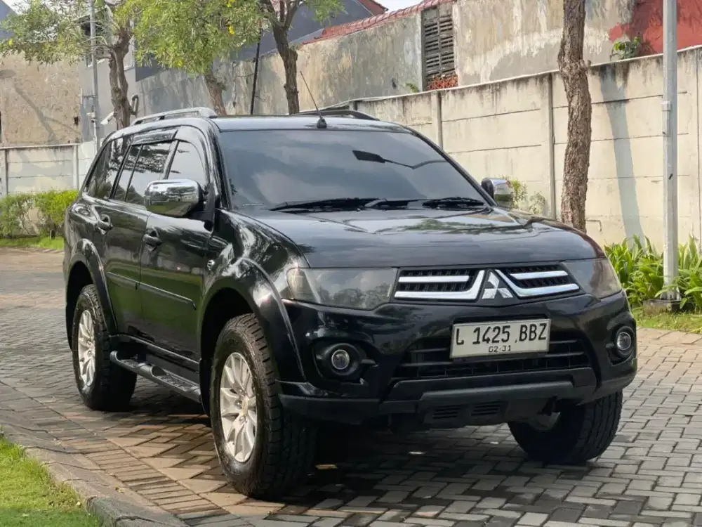 Pajero sport exceed VGT solar matic