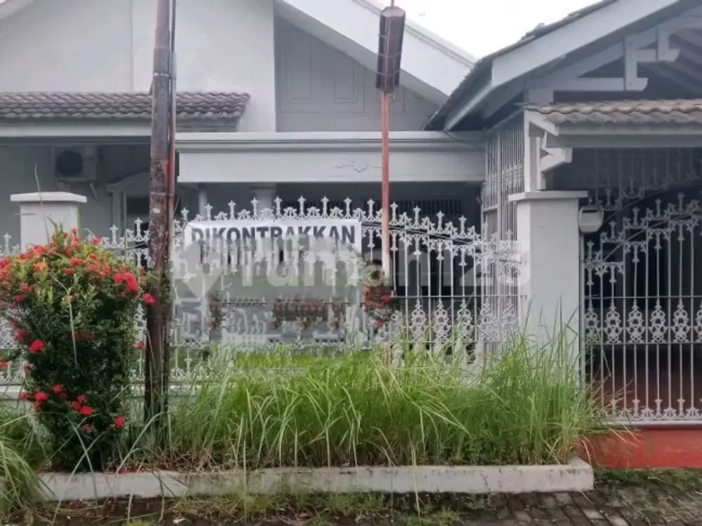 Disewakan Rumah Full Furnish Depan Ciputra Mall