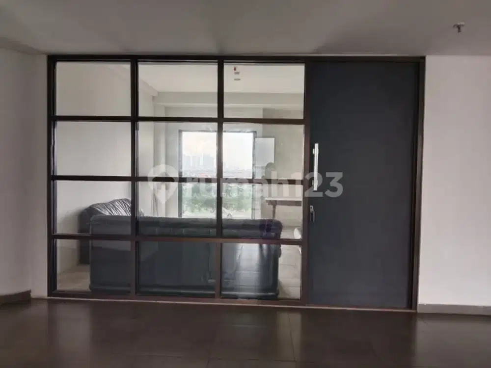 Disewakan Murah Ruang Office The Royal 55
