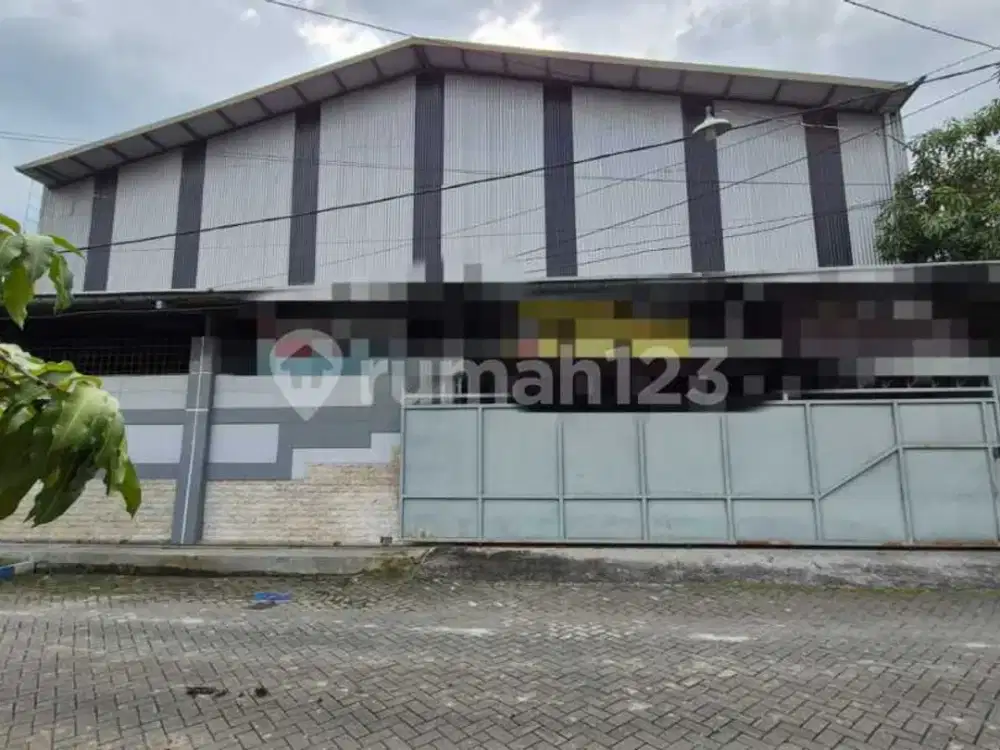 Dijual Gudang Plus Kantor Ex Variasi Mobil,