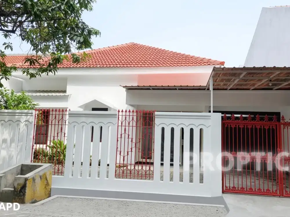 Rumah 1 Lantai Kutisari Indah utara Surabaya - RM142APD