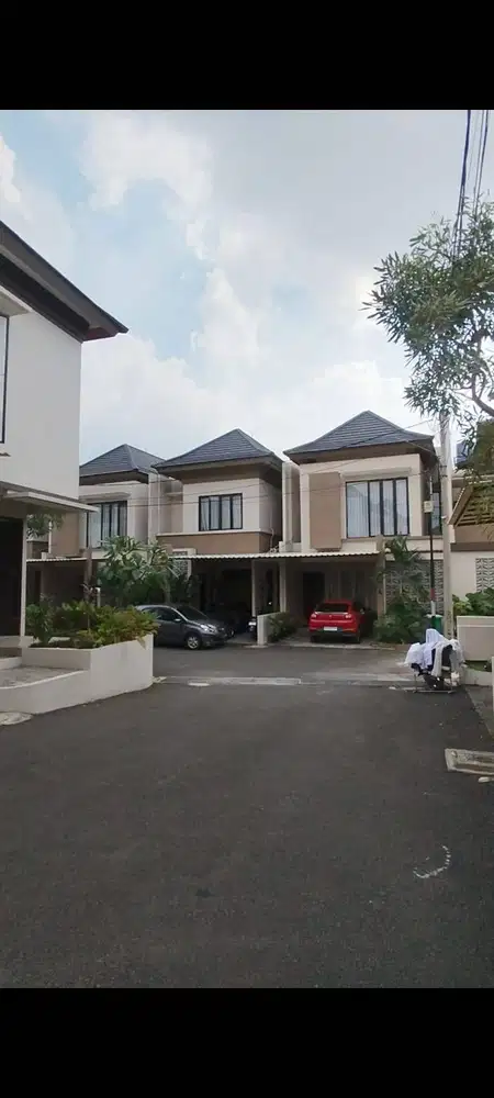 Jual Rumah Full Renovasi Mutiara Damai Harga Nego