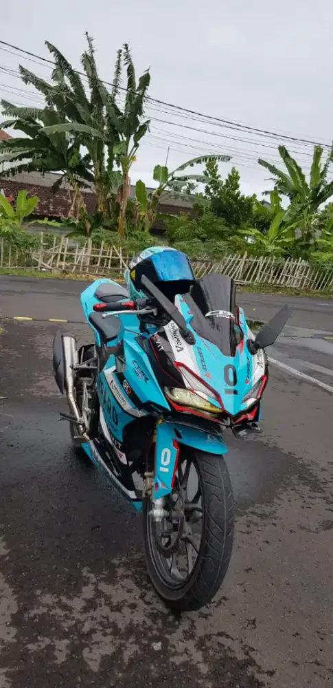 Honda CBR 150,2023,pajak hidup,surat-surat lengkap