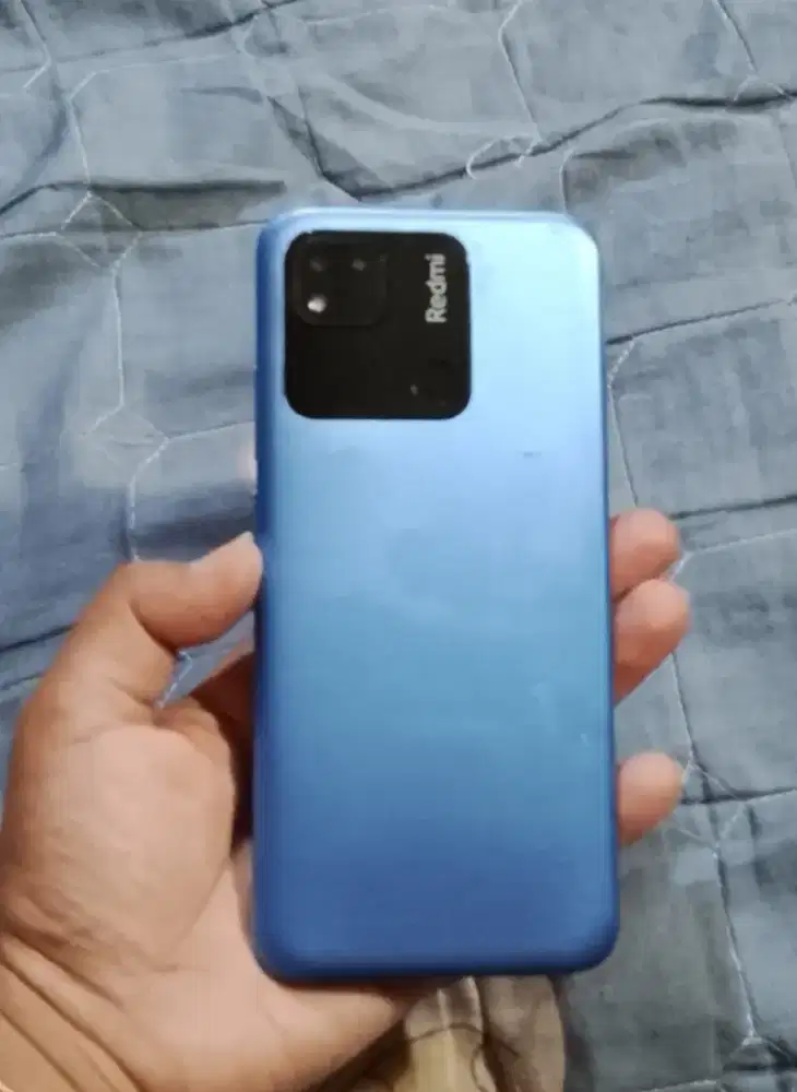 Redmi 10a ram 4+1/64!.