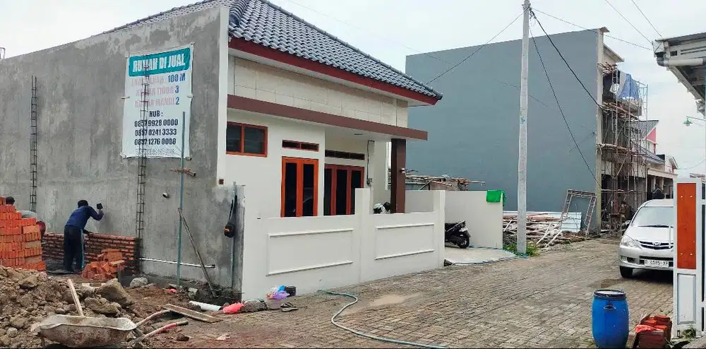 Rumah baru siap di tempati. Kmr tidur 3, belakang Mall Luwes Gentan