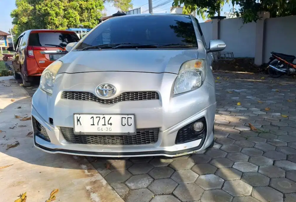 Yaris Bakpao 2012 MT