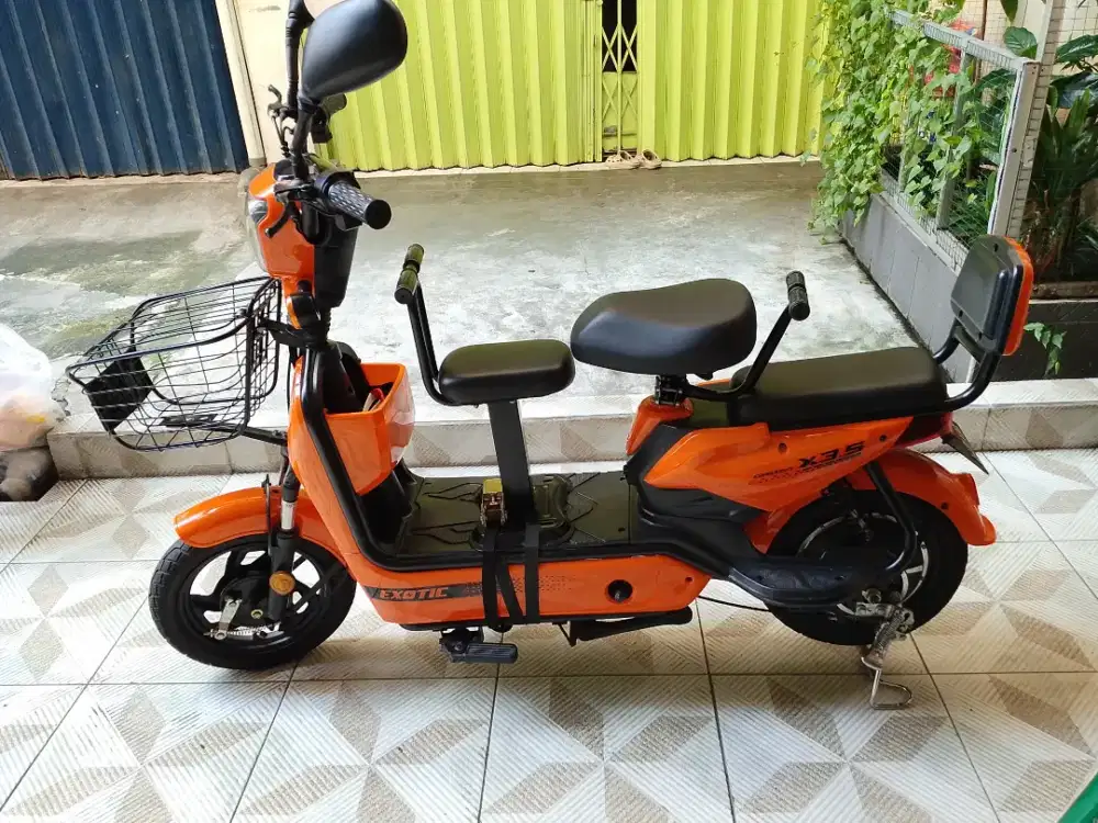 Di jual sepeda. Listrik. Merek Exotic