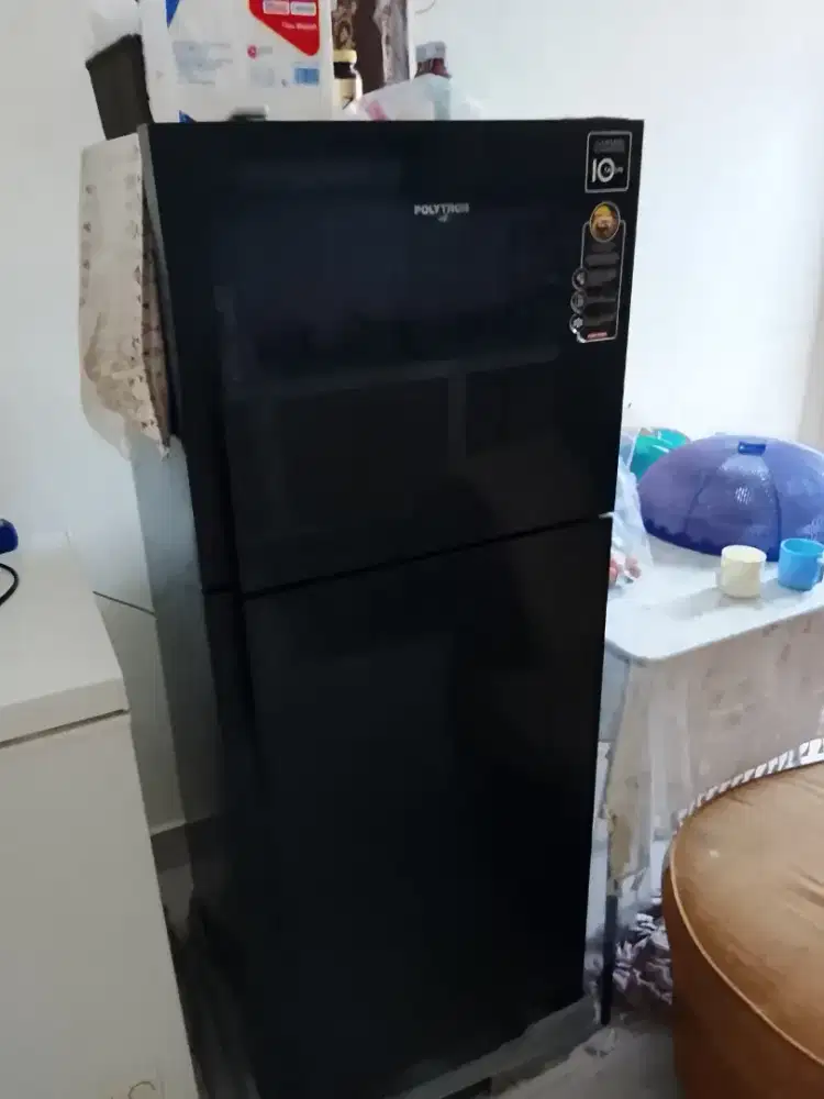 Kulkas bekas merk politron