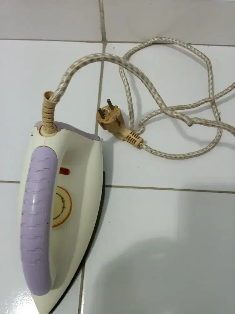 Strikaan Maspion seperti di foto