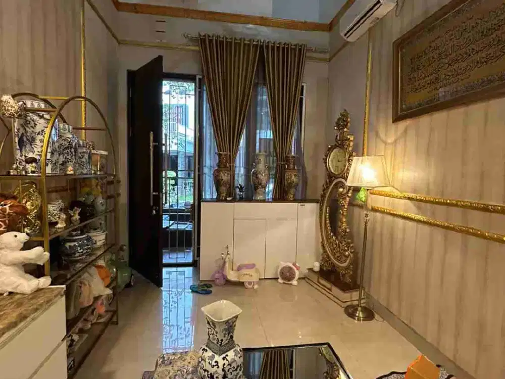 Dijual cepat rumah cantik 3 lantai Cluster Shinano, JGC