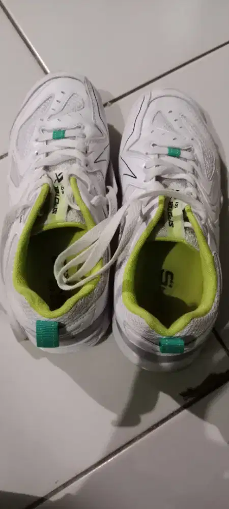 Sepatu spotec ukuran 39 (25cm)