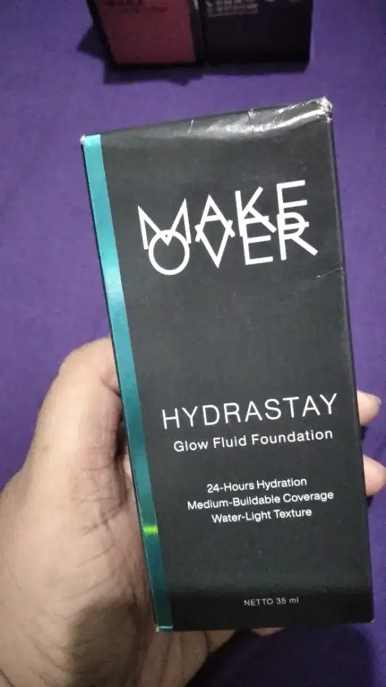 Make Over Hydrastay Glow Fluid Foundation, Shade C21 Pink Ivory