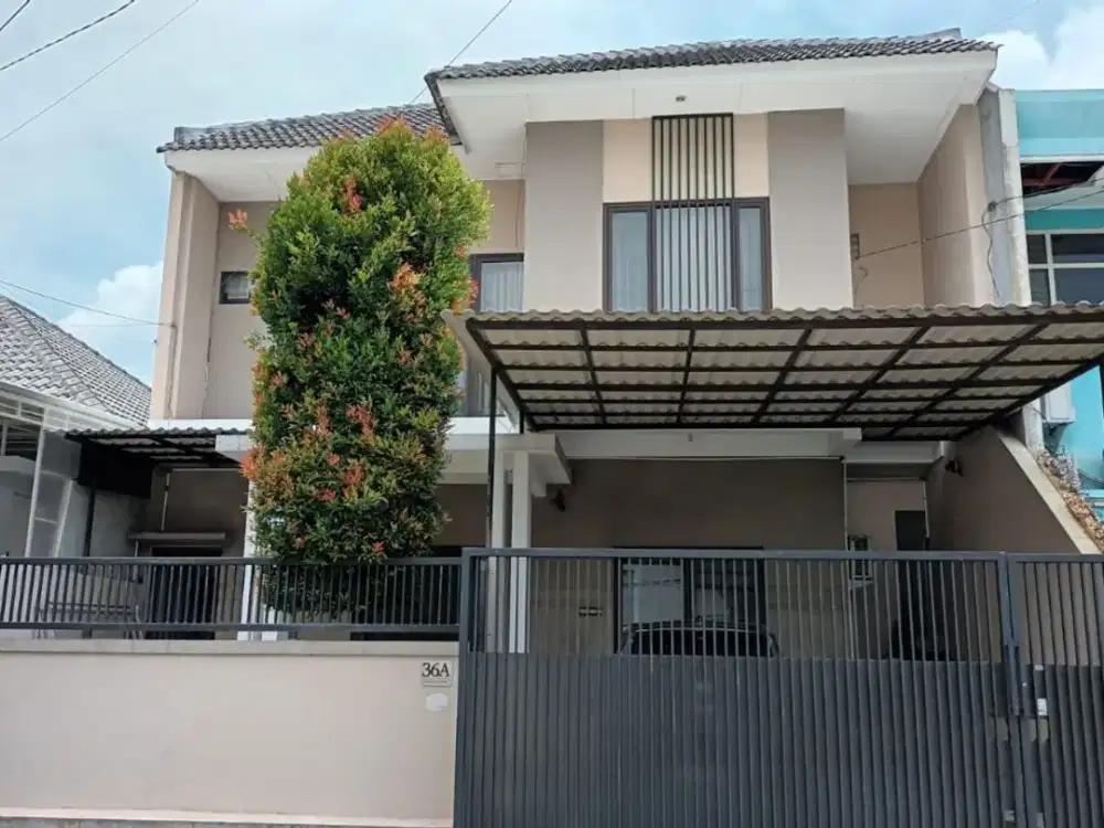 JUAL CEPAT! PENAWARAN DIPERTIMBANGKAN! Rumah tenggilis utara dekat ubaya