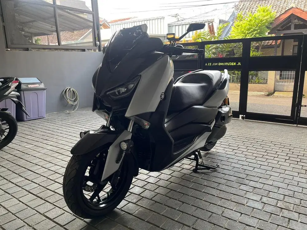 Yamaha xmax 2019 km low