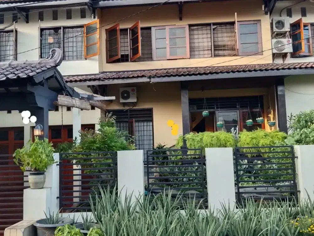 JK492 Rumah 2 Lt Asri Aman dlm Komplek TNI Duren Sawit, Jakarta Timur