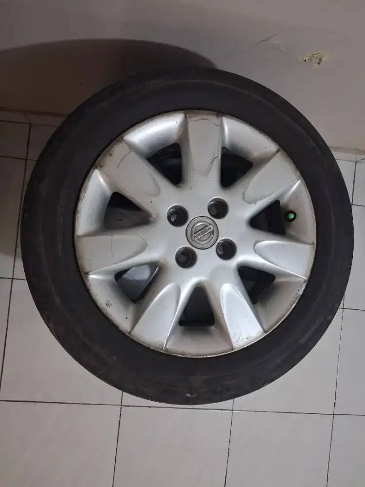 Velg Nissan dan Ban Ep 150