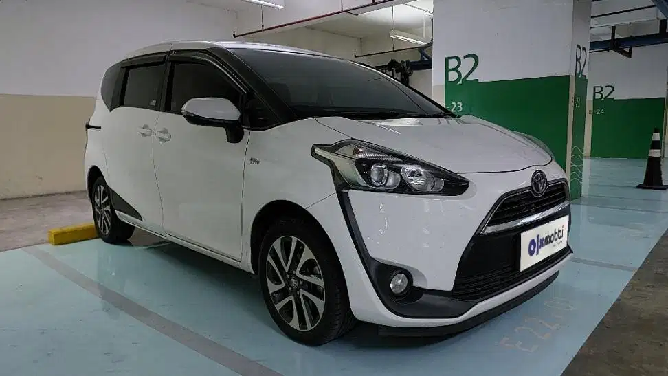 CASH TEMPO!* 0% Bunga Toyota Sienta 1.5 V Bensin-AT Putih 2019