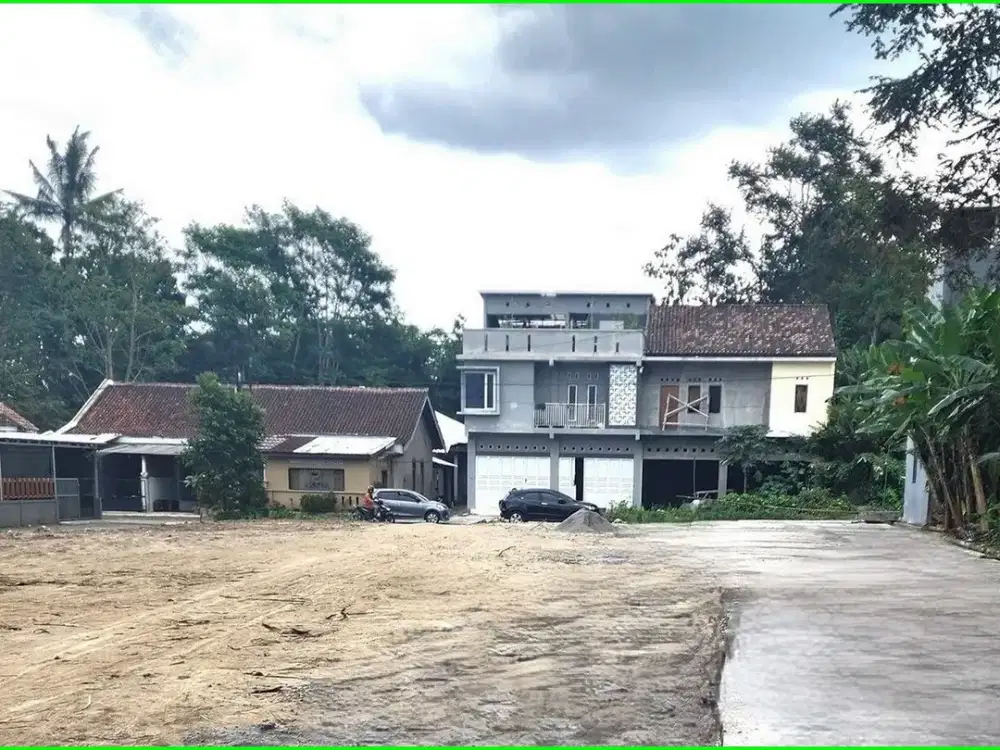Dekat RS. UAD Tanah Jogja di Jl. Stadion