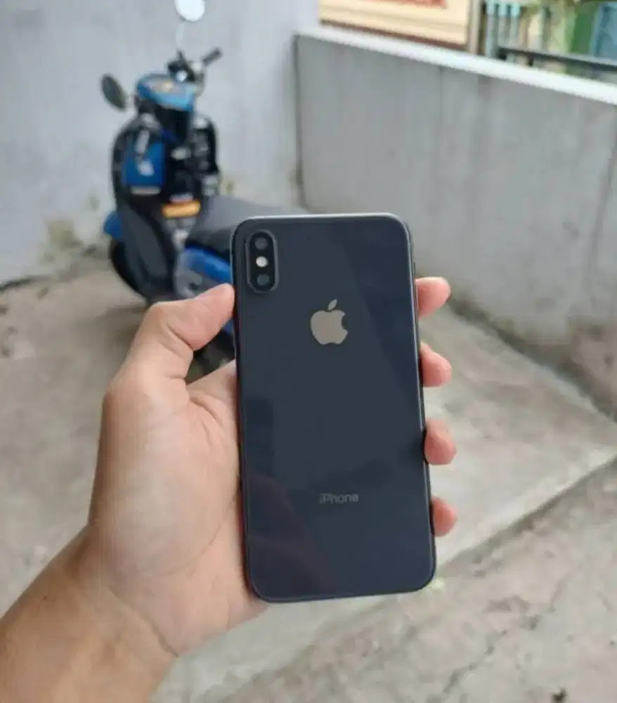 iPhone Xs 64gb inter