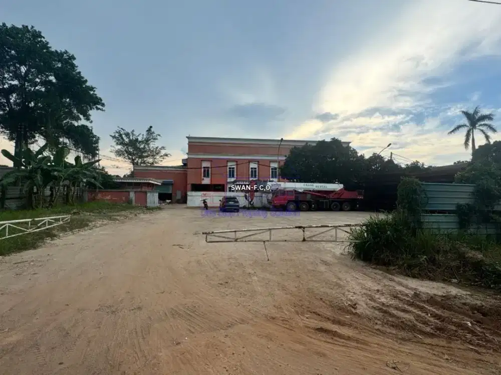 Workshop di Jalan Sagulung sebelah Latrade Arah ke Pelabuhan Sagulung
