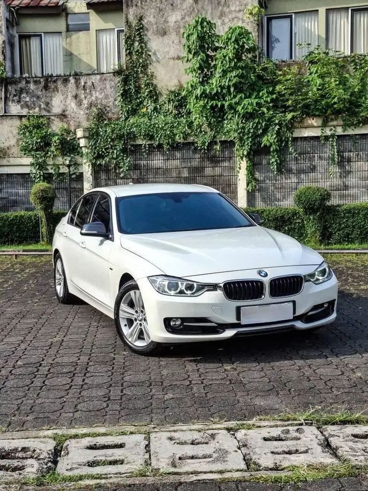 Bmw F30 320i Sport 2012