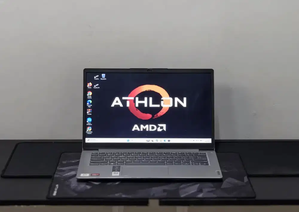 LAPTOP KANTORAN LENOVO IDEAPAD SLIM 1 AMDATHLON SILVER 7120U AMDRADEON
