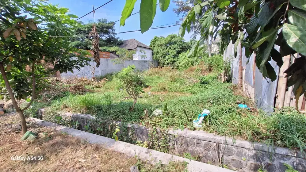 Sewakan tanah di batu Jawa timur