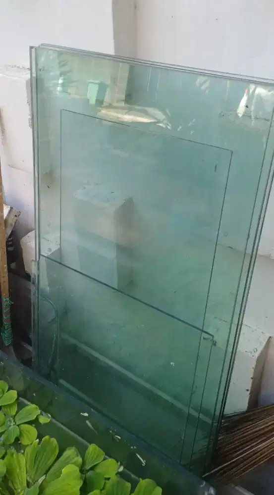 Dijual kaca bahan aquarium 90x40 8mm