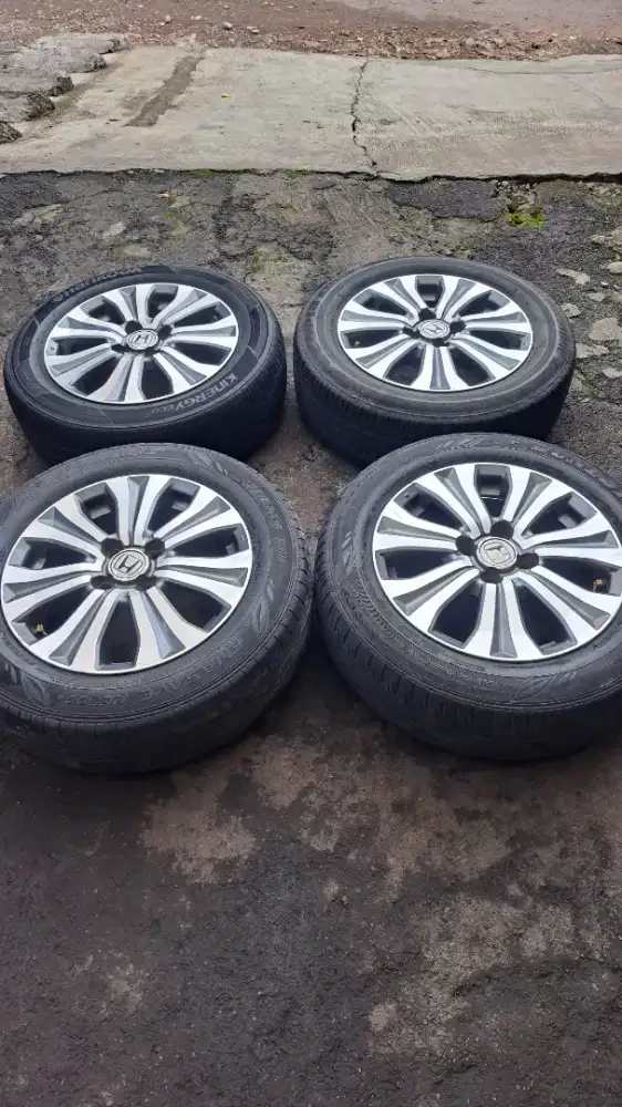 Freed velg honda freed r15 cocok buat jazz city brio