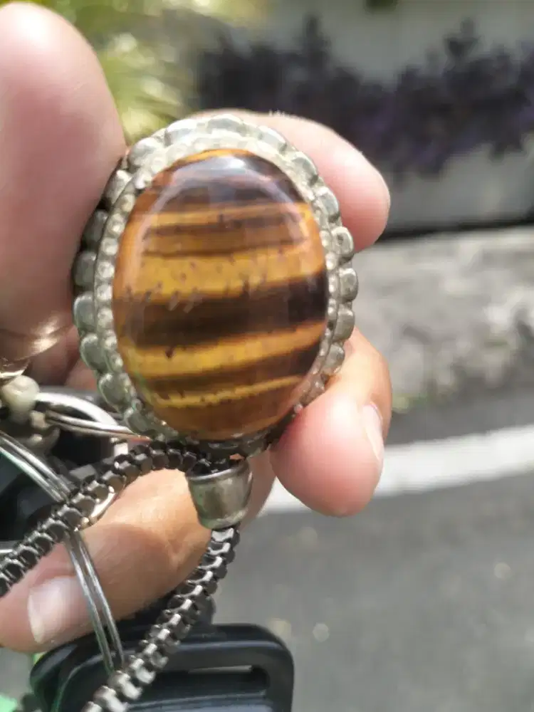 Batu akik macan loreng