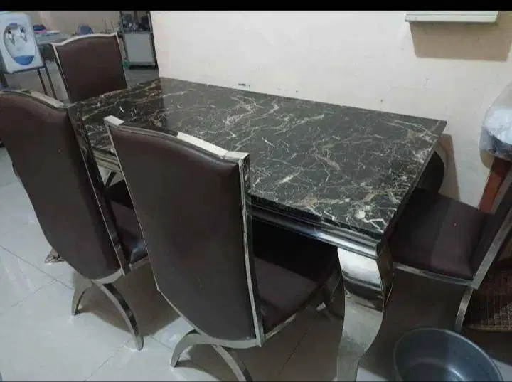 Dijual Meja Makan Marmer murah dan bagus