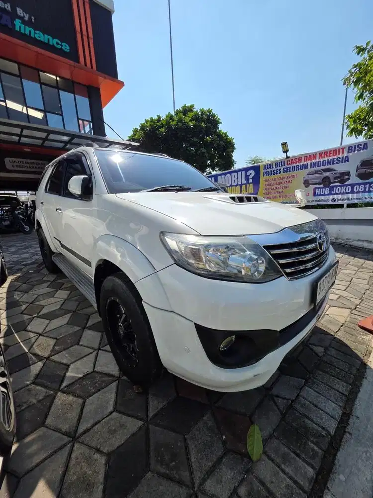 Toyota Fortuner VNT TRD Matic Tahun 2014
