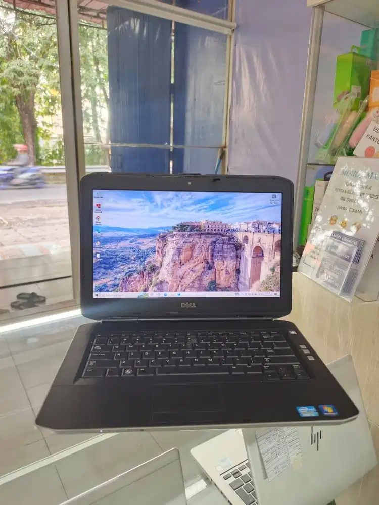 Dell Core i5 Setingkat Gen 7 Murah