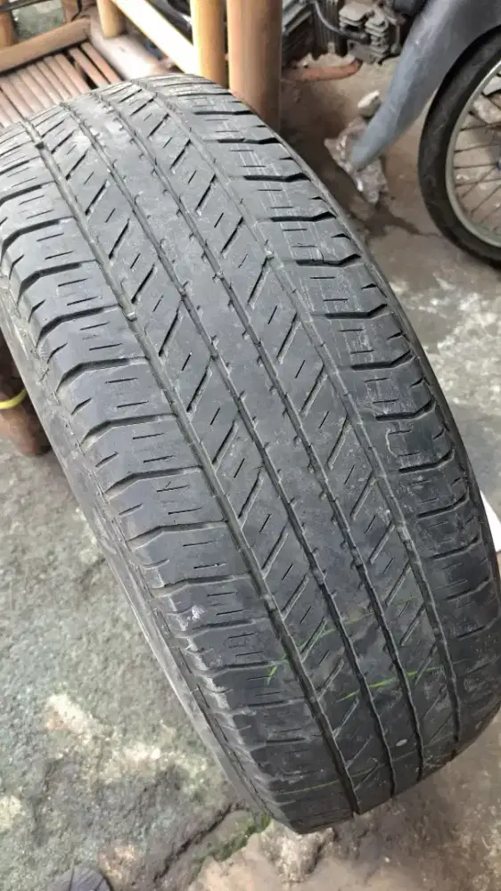 Bridgestone 265 65 17 fortuner pajero trioton hilux strada
