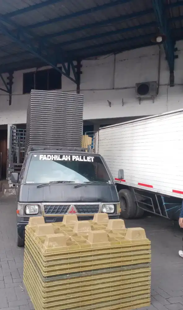Pallet plastik second kondisi bagus