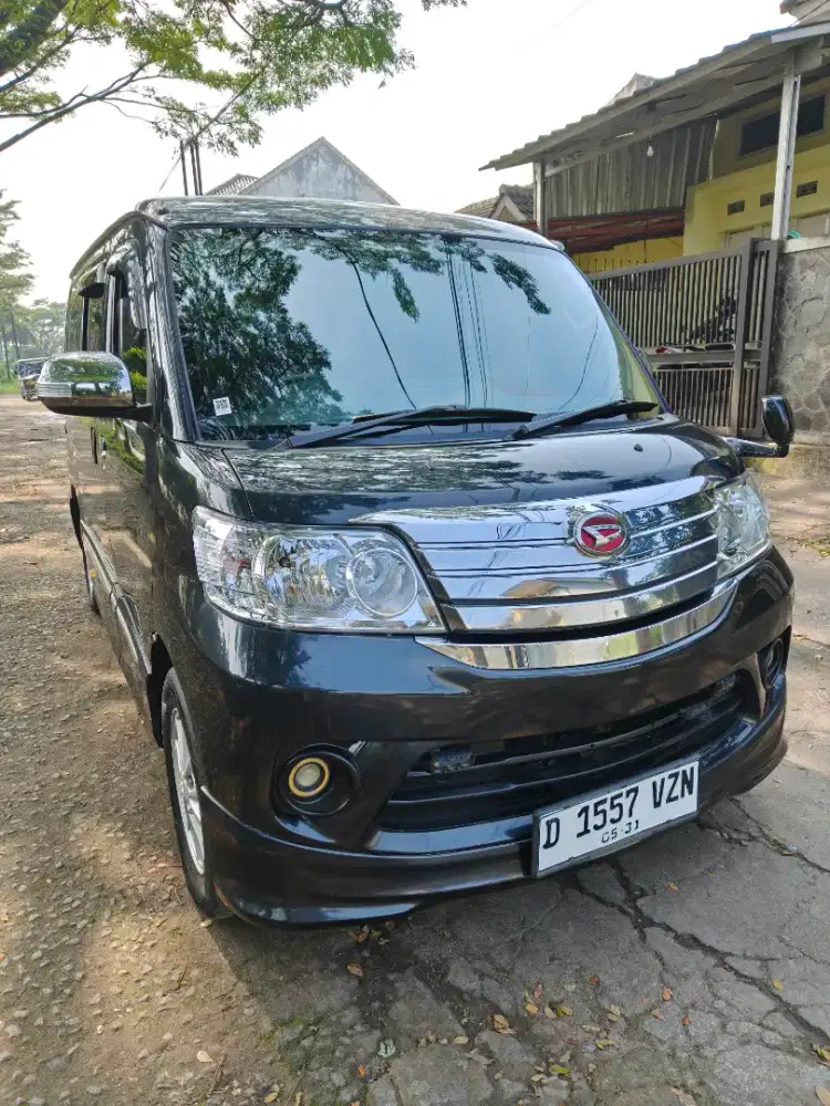 Luxio X Manual hitam 2016 pajak Mei 2027 Panjang, AC Double