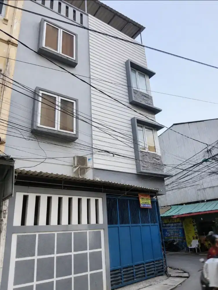 Rumah Hook 3,5 Lantai Tanah Sereal Tambora Cocok Kantor / Gudang SHM
