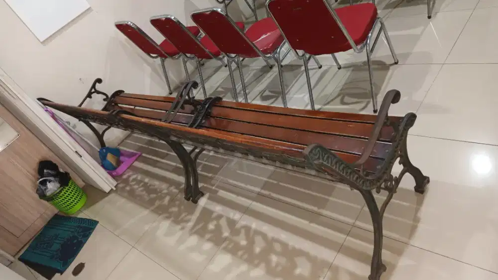 Kursi panjang Taman