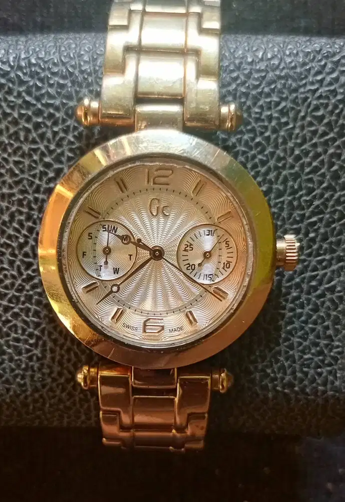 Jam tangan wanita, Guess collection, GC21000, Swiss made