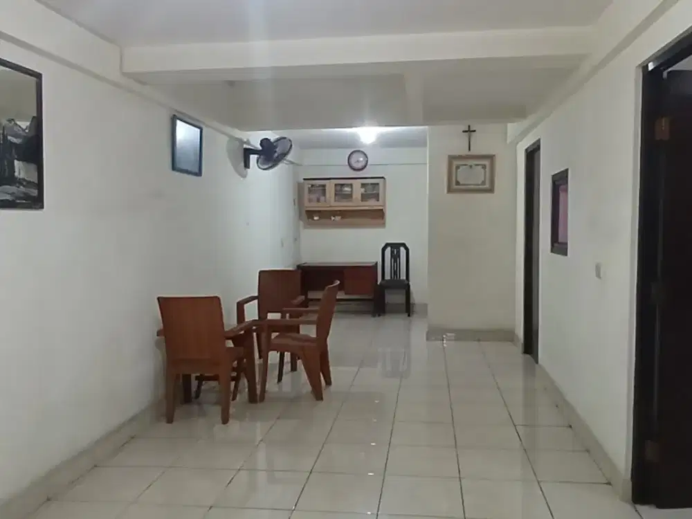 Rumah Pinggir Jalan Cocok Bisnis, Jl Tarian Raya Timur, Kelapa Gading