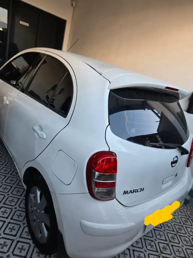 Jual Nissan March Putih 2013, Harga 92 Juta nego