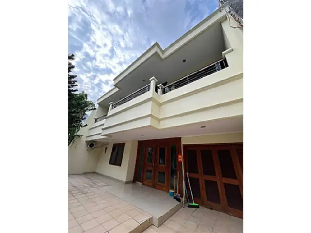 Rumah Janur Elok, Kelapa Gading