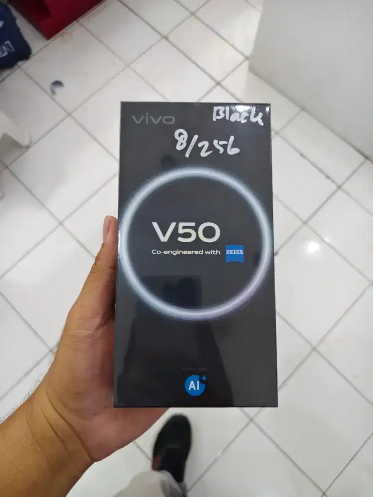 Vivo V50 5g 8/256 Zeiss lens camera new segel