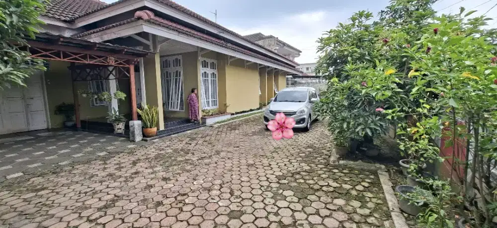 1 UNIT RUMAH JALAN ASOKA DEKAT SMPN 1