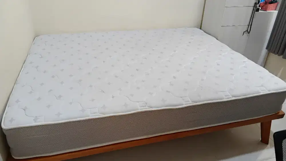 Kasur Spring Bed 160 x 200 cm