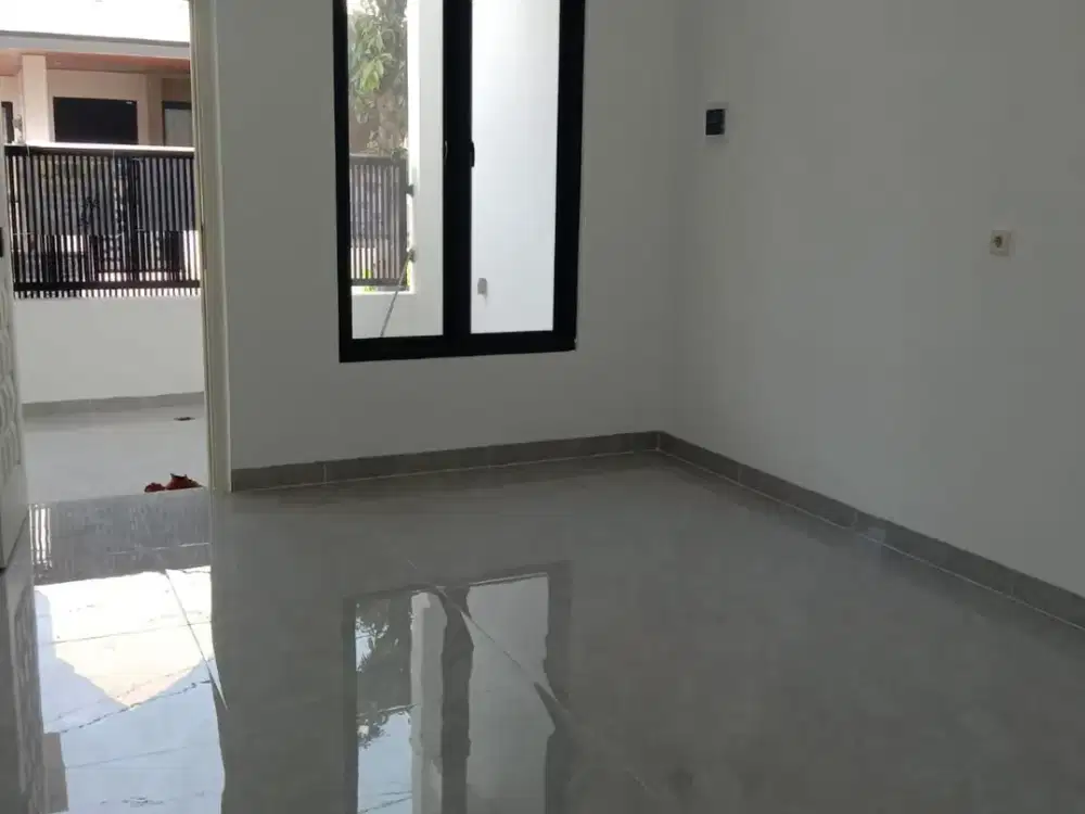 DIJUAL CEPAT RUMAH HOOK 7X13,5  STARTEGIS DI HARAPAN INDAH