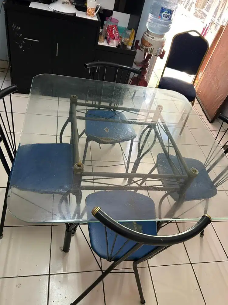 Dijual meja makan bekas untuk dapur kotor