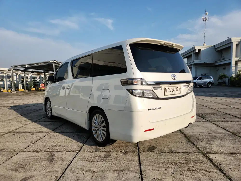 Toyota Vellfire Zg 2014 PS km 61rb