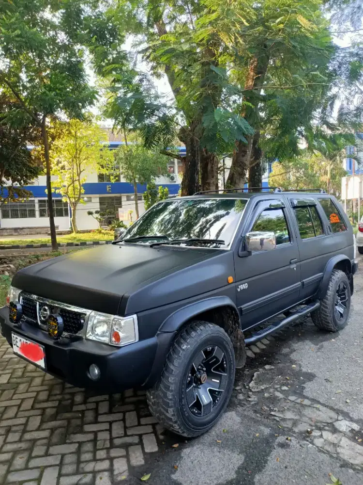 Nissan Terrano 4x4 CBU Thailand